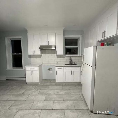 178 Clarence Street 2, Bridgeport, CT 06608