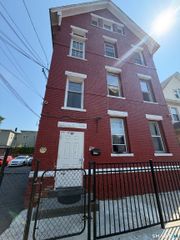 178 Clarence Street 2, Bridgeport, CT 06608