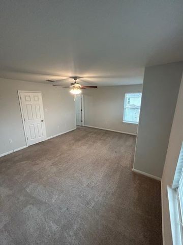 343 Silver Glen DR, Kyle, TX 78640