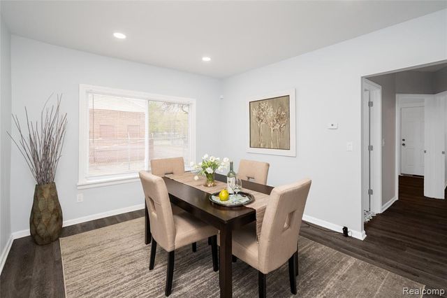 17125 Warrington Drive, Detroit, MI 48221