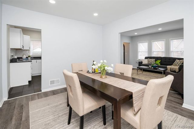 17125 Warrington Drive, Detroit, MI 48221