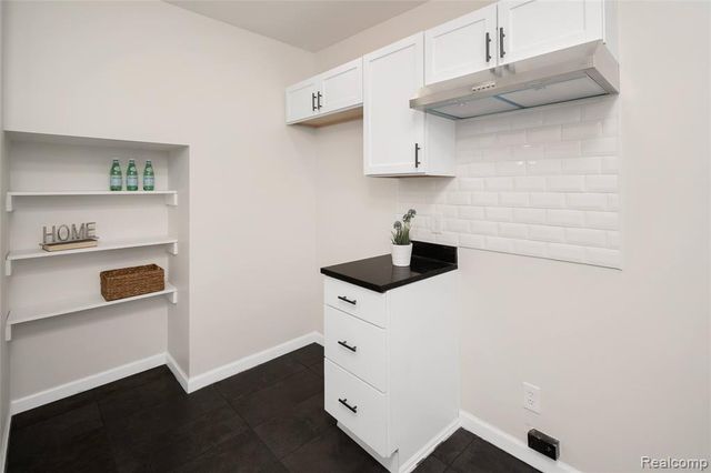 17125 Warrington Drive, Detroit, MI 48221