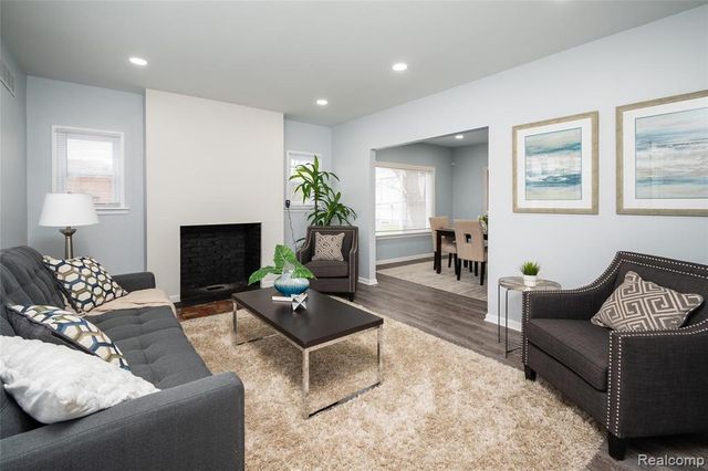 17125 Warrington Drive, Detroit, MI 48221