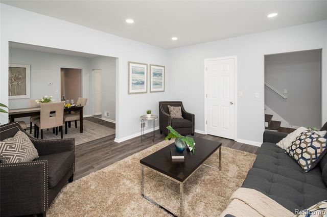 17125 Warrington Drive, Detroit, MI 48221