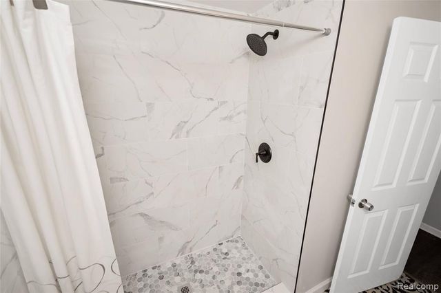 17125 Warrington Drive, Detroit, MI 48221