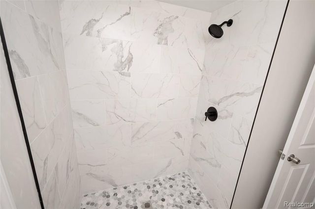 17125 Warrington Drive, Detroit, MI 48221