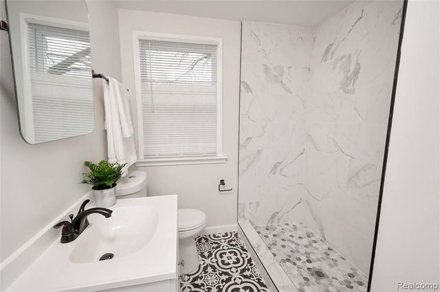 17125 Warrington Drive, Detroit, MI 48221