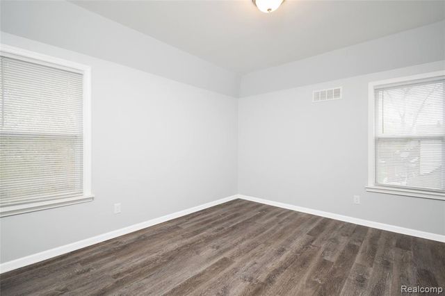 17125 Warrington Drive, Detroit, MI 48221