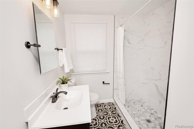 17125 Warrington Drive, Detroit, MI 48221