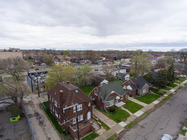 17125 Warrington Drive, Detroit, MI 48221