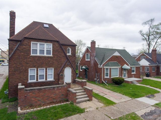 17125 Warrington Drive, Detroit, MI 48221