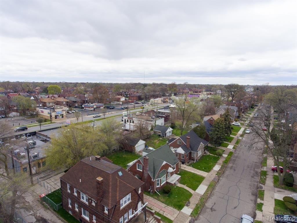 17125 Warrington Drive, Detroit, MI 48221