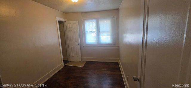 13935 Winthrop St, Detroit, MI 48227