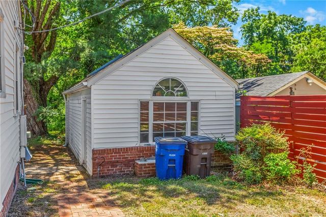 4328 Stokesdale Avenue, Winston-salem, NC 27101