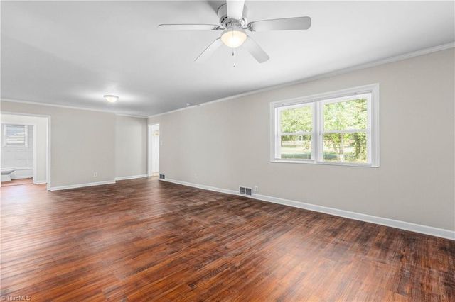 4328 Stokesdale Avenue, Winston-salem, NC 27101