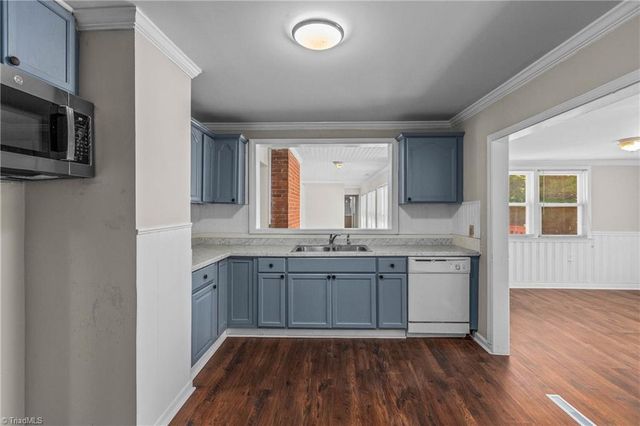 4328 Stokesdale Avenue, Winston-salem, NC 27101