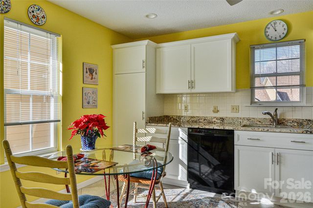 1301 Hyde Park Drive, Asheville, NC 28806