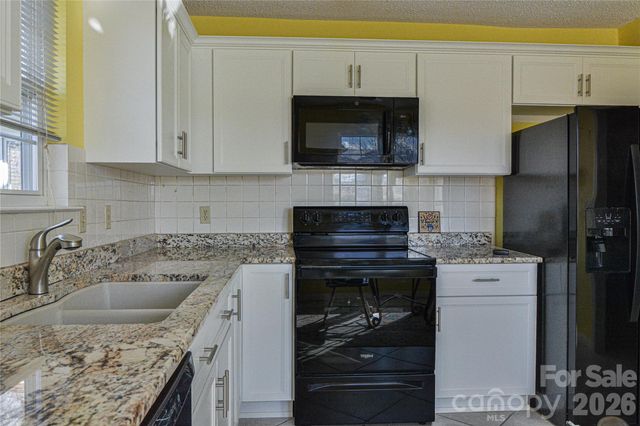 1301 Hyde Park Drive, Asheville, NC 28806