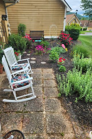 1301 Hyde Park Drive, Asheville, NC 28806