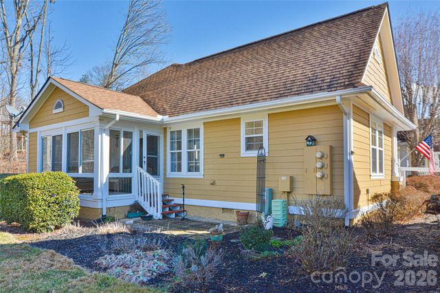 1301 Hyde Park Drive, Asheville, NC 28806