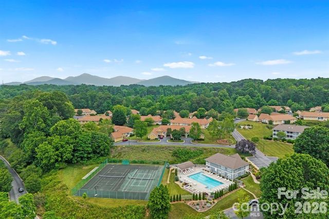 1301 Hyde Park Drive, Asheville, NC 28806