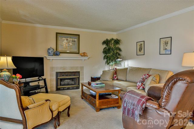 1301 Hyde Park Drive, Asheville, NC 28806