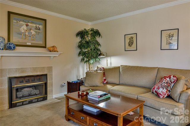 1301 Hyde Park Drive, Asheville, NC 28806