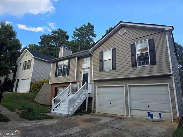 828 Tradd Court, Stone Mountain, GA 30087