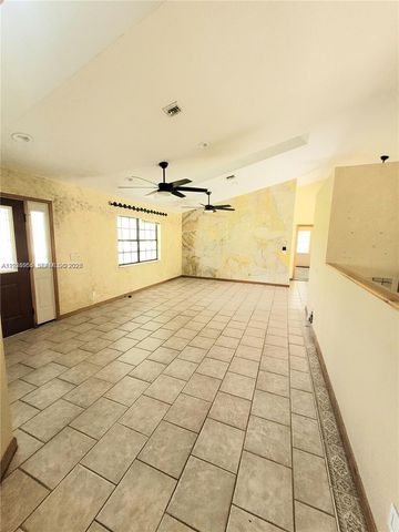 7261 140th Avenue N, West Palm Beach, FL 33412