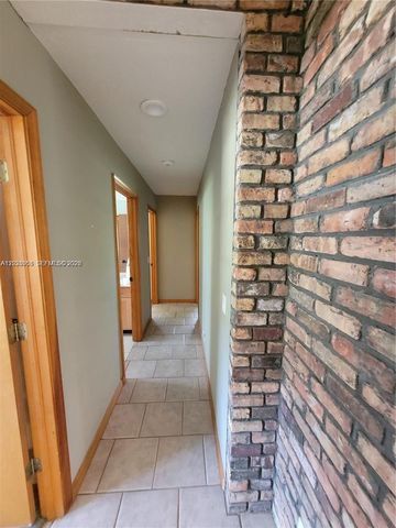 7261 140th Avenue N, West Palm Beach, FL 33412