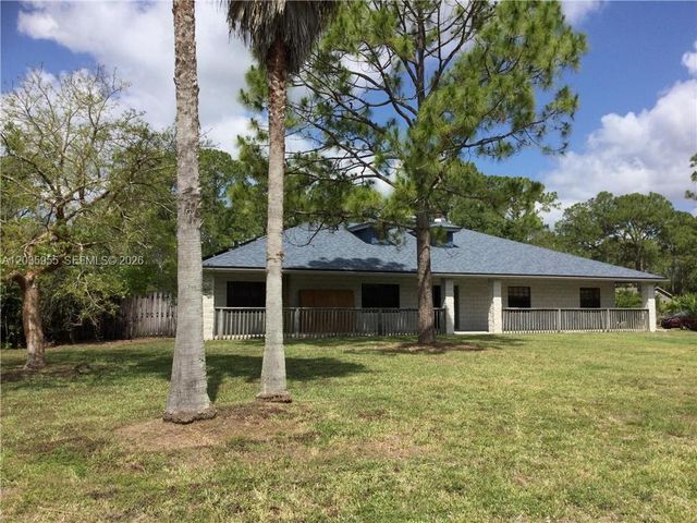 7261 140th Avenue N, West Palm Beach, FL 33412