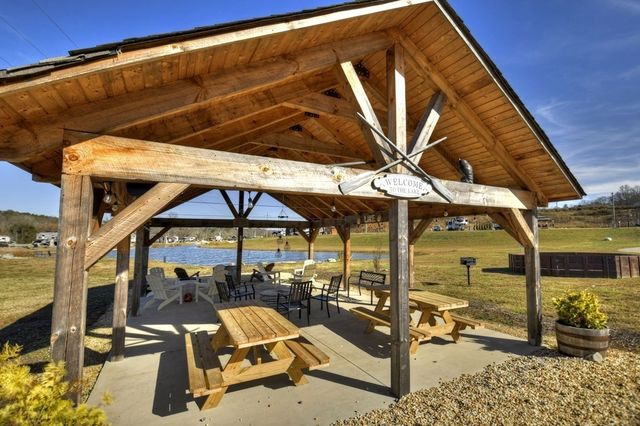 4 Mountain Meadows Drive, Morganton, GA 30540