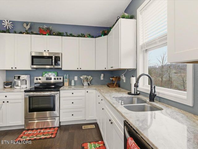 284 Woodstock Drive, Rutledge, TN 37861