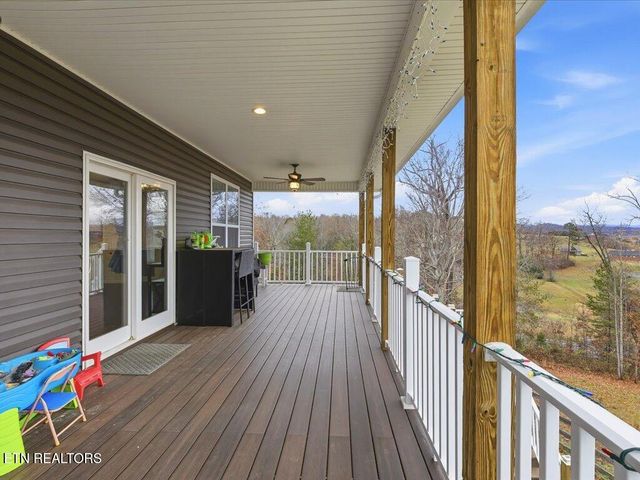 284 Woodstock Drive, Rutledge, TN 37861