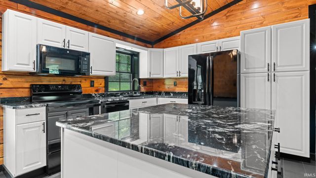 6561 W County Rd 175 S, French Lick, IN 47432