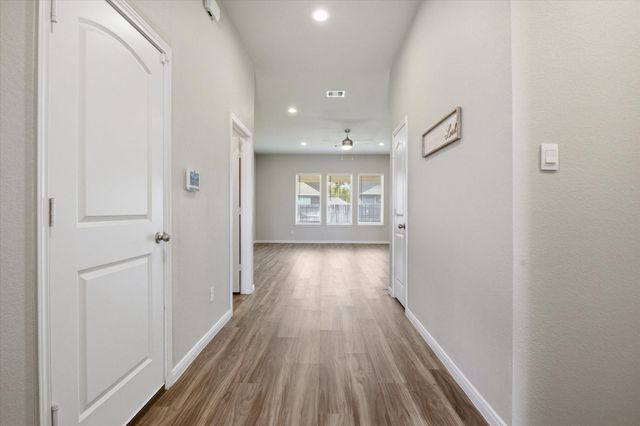 31122 Gullwing Manor Drive, Tomball, TX 77375