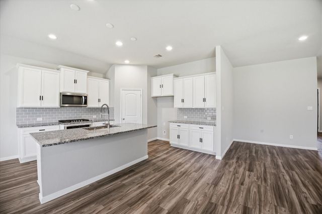 31122 Gullwing Manor Drive, Tomball, TX 77375