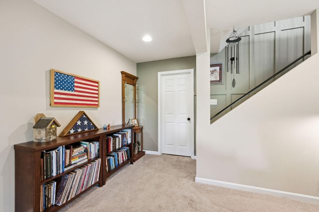 1654 Saint Annes Court, Florence, KY 41042