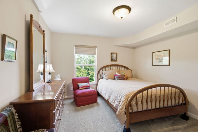 1654 Saint Annes Court, Florence, KY 41042