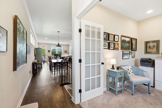 1654 Saint Annes Court, Florence, KY 41042