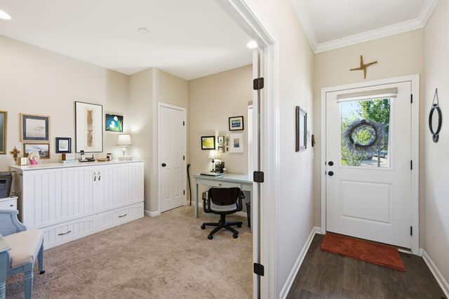 1654 Saint Annes Court, Florence, KY 41042