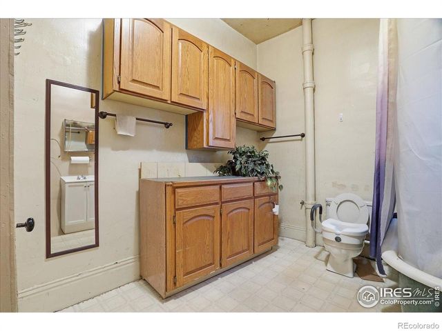 189 S Washington Avenue, Loveland, CO 80537