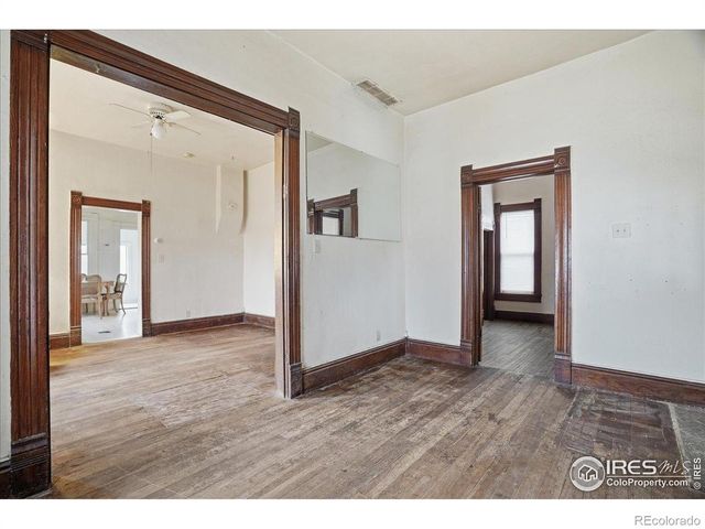 189 S Washington Avenue, Loveland, CO 80537