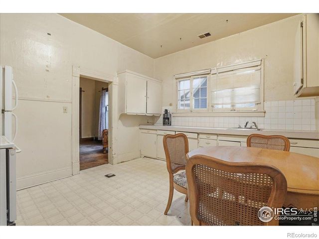 189 S Washington Avenue, Loveland, CO 80537