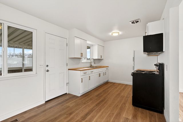 4905 S SOUTHRIDGE DR, Taylorsville, UT 84129