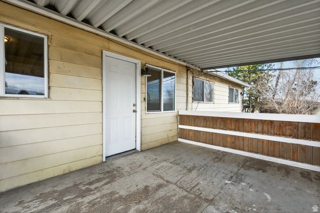 4905 S SOUTHRIDGE DR, Taylorsville, UT 84129