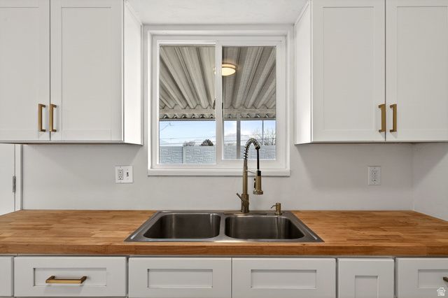 4905 S SOUTHRIDGE DR, Taylorsville, UT 84129