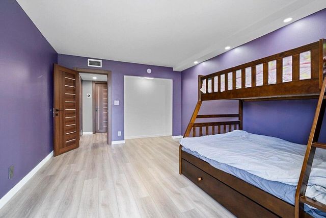 100 Bayview Drive 215, Sunny Isles Beach, FL 33160