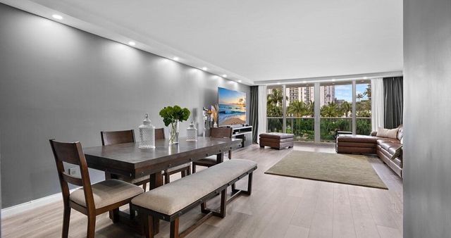 100 Bayview Drive 215, Sunny Isles Beach, FL 33160