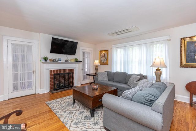 404 ALLEGHENY, Towson, MD 21204